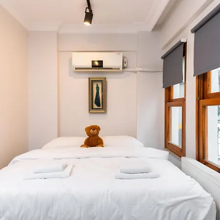 Vila La Gardenia : 4br With Private Garden *