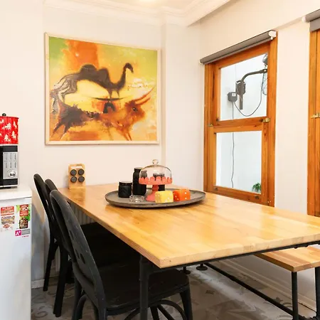 La Gardenia : 4br With Private Garden Βίλα