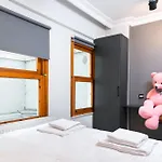Vila La Gardenia : 4br With Private Garden