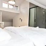 Vila La Gardenia : 4br With Private Garden *