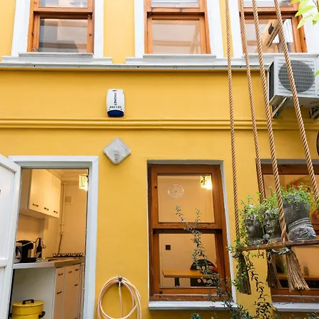 La Gardenia : 4br With Private Garden فيلة