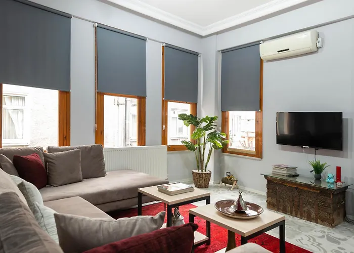 Villa La Gardenia : 4br With Private Garden